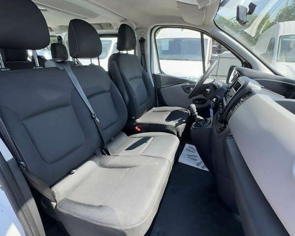 Рено Трафик, объемом двигателя 1.6 л и пробегом 203 тыс. км за 21700 $, фото 21 на Automoto.ua