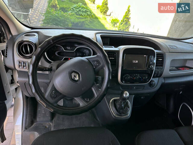 Рено Трафик, объемом двигателя 1.6 л и пробегом 200 тыс. км за 14499 $, фото 7 на Automoto.ua