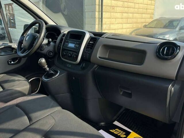 Рено Трафик, объемом двигателя 1.6 л и пробегом 360 тыс. км за 11900 $, фото 17 на Automoto.ua