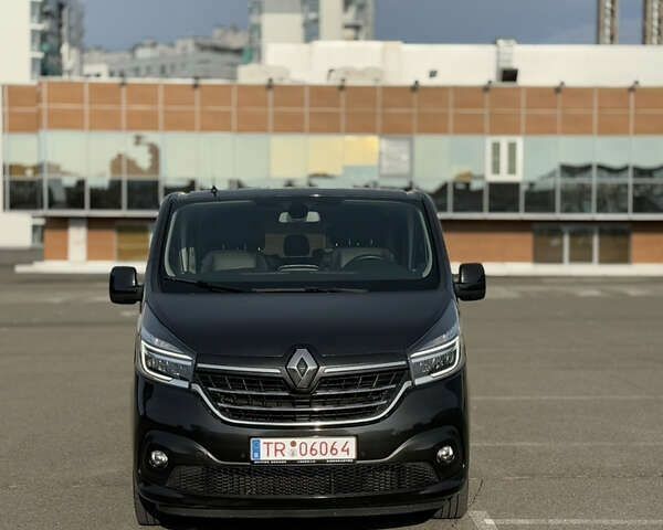 Рено Трафік, об'ємом двигуна 2 л та пробігом 203 тис. км за 36200 $, фото 2 на Automoto.ua