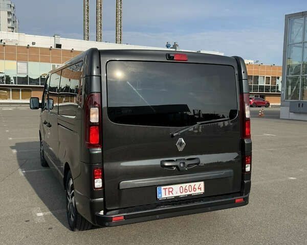 Рено Трафик, объемом двигателя 2 л и пробегом 203 тыс. км за 34900 $, фото 13 на Automoto.ua