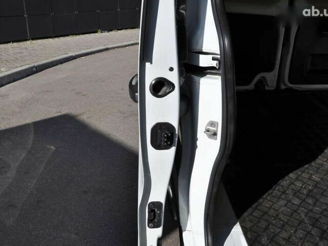 Рено Трафік, об'ємом двигуна 1.6 л та пробігом 173 тис. км за 15500 $, фото 18 на Automoto.ua