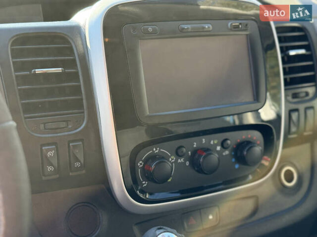 Рено Трафик, объемом двигателя 1.6 л и пробегом 225 тыс. км за 18500 $, фото 21 на Automoto.ua