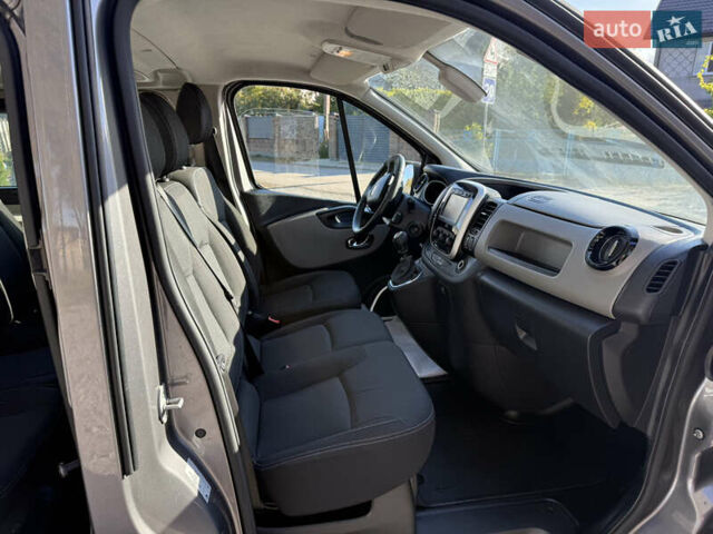 Рено Трафик, объемом двигателя 1.6 л и пробегом 225 тыс. км за 18500 $, фото 16 на Automoto.ua