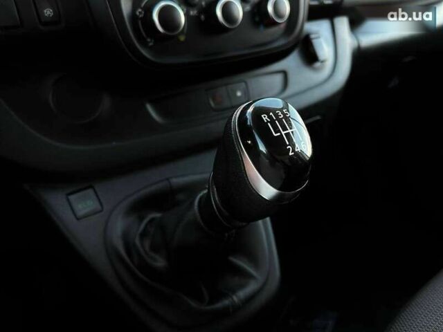 Рено Трафик, объемом двигателя 2 л и пробегом 167 тыс. км за 16800 $, фото 12 на Automoto.ua