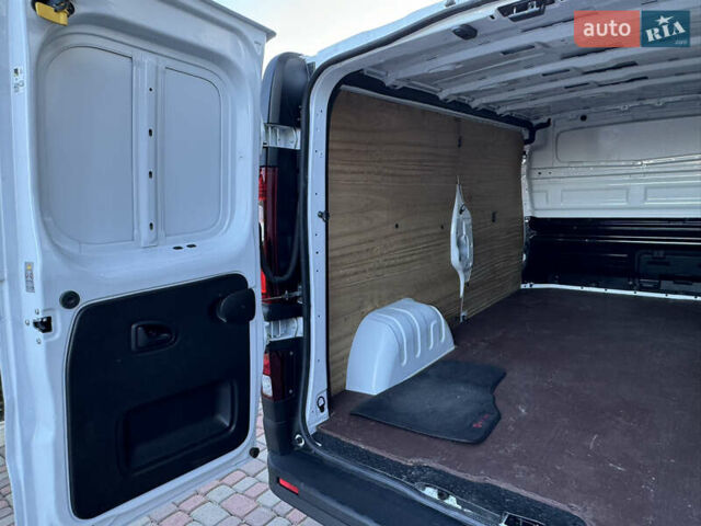 Рено Трафик, объемом двигателя 2 л и пробегом 160 тыс. км за 18100 $, фото 29 на Automoto.ua