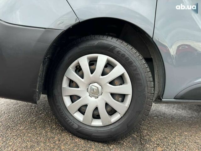 Рено Трафик, объемом двигателя 2 л и пробегом 218 тыс. км за 22500 $, фото 17 на Automoto.ua