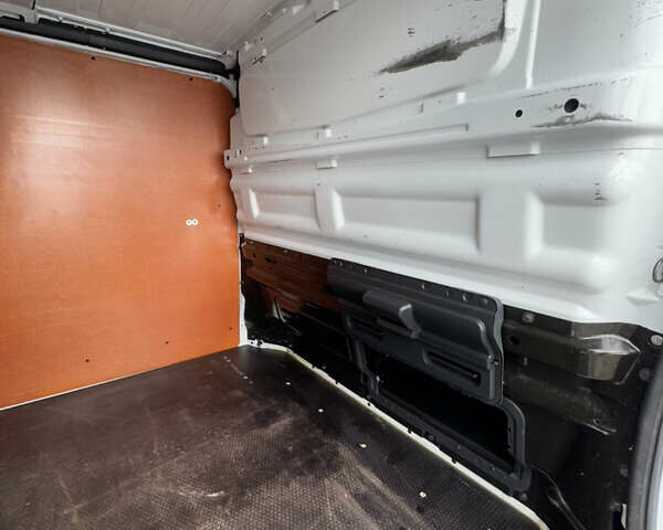 Рено Трафік, об'ємом двигуна 2 л та пробігом 211 тис. км за 18700 $, фото 31 на Automoto.ua