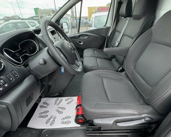 Рено Трафік, об'ємом двигуна 2 л та пробігом 211 тис. км за 19300 $, фото 14 на Automoto.ua