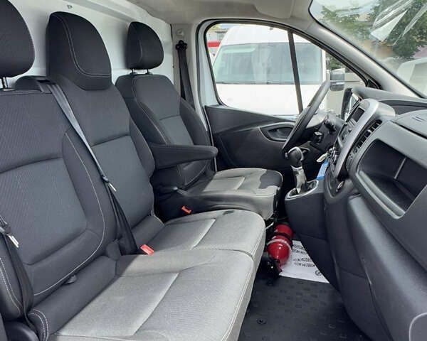 Рено Трафик, объемом двигателя 2 л и пробегом 194 тыс. км за 19200 $, фото 21 на Automoto.ua