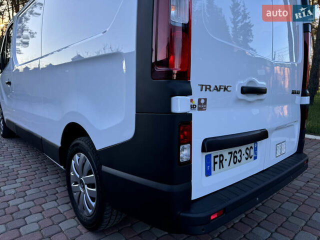 Рено Трафик, объемом двигателя 2 л и пробегом 160 тыс. км за 18100 $, фото 7 на Automoto.ua