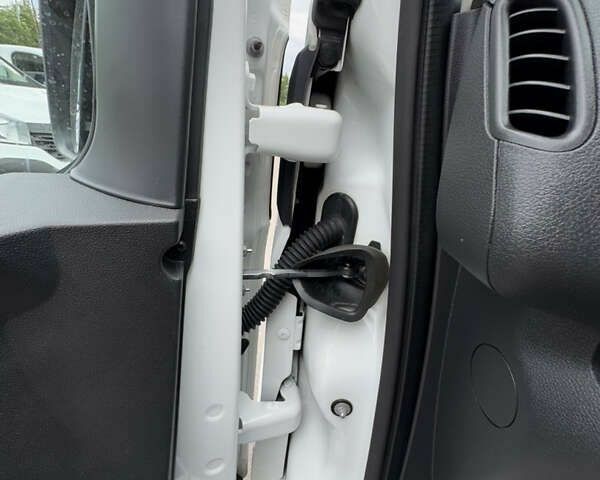 Рено Трафік, об'ємом двигуна 2 л та пробігом 211 тис. км за 19300 $, фото 22 на Automoto.ua