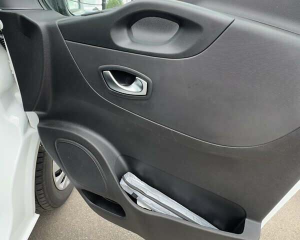 Рено Трафік, об'ємом двигуна 2 л та пробігом 211 тис. км за 19300 $, фото 27 на Automoto.ua