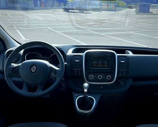 Рено Трафик, объемом двигателя 2 л и пробегом 181 тыс. км за 20500 $, фото 19 на Automoto.ua
