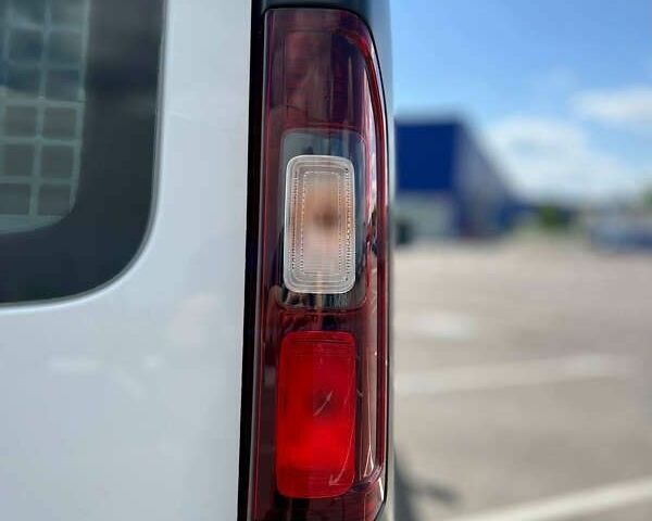 Рено Трафик, объемом двигателя 2 л и пробегом 179 тыс. км за 18200 $, фото 12 на Automoto.ua