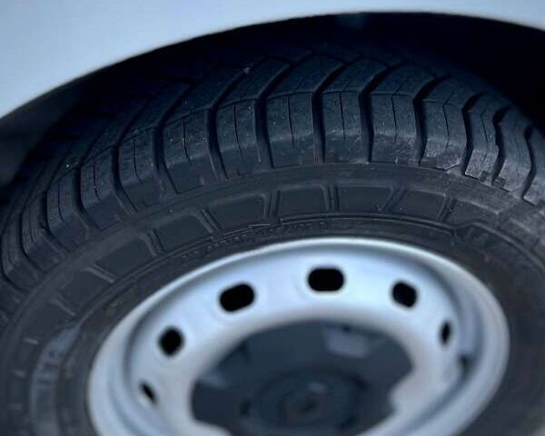 Рено Трафик, объемом двигателя 2 л и пробегом 179 тыс. км за 18200 $, фото 14 на Automoto.ua