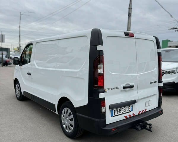 Рено Трафик, объемом двигателя 2 л и пробегом 187 тыс. км за 18500 $, фото 5 на Automoto.ua