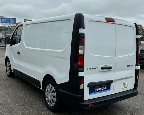 Рено Трафик, объемом двигателя 2 л и пробегом 250 тыс. км за 18500 $, фото 4 на Automoto.ua