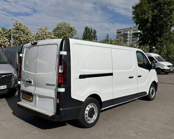 Рено Трафик, объемом двигателя 0 л и пробегом 242 тыс. км за 19900 $, фото 10 на Automoto.ua