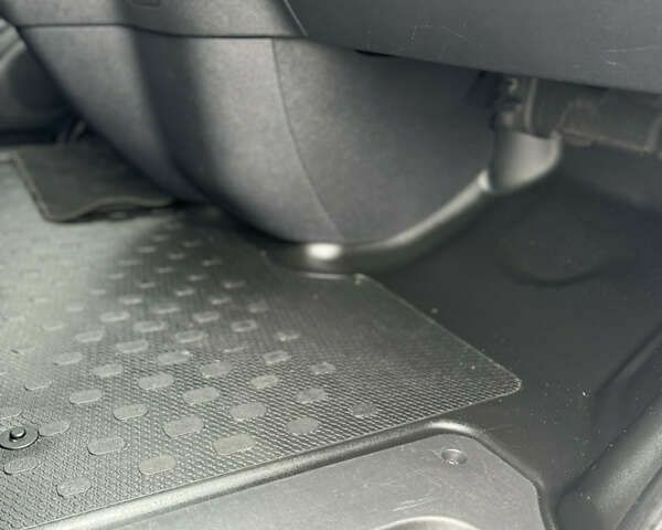 Рено Трафик, объемом двигателя 2 л и пробегом 250 тыс. км за 18500 $, фото 28 на Automoto.ua