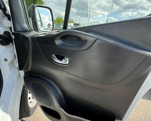 Рено Трафик, объемом двигателя 0 л и пробегом 242 тыс. км за 19900 $, фото 27 на Automoto.ua