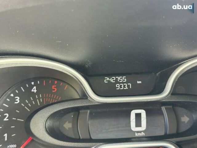Рено Трафик, объемом двигателя 0 л и пробегом 242 тыс. км за 19900 $, фото 23 на Automoto.ua