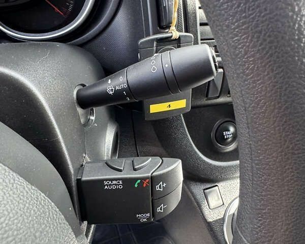 Рено Трафик, объемом двигателя 0 л и пробегом 242 тыс. км за 19500 $, фото 18 на Automoto.ua