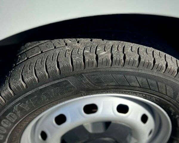 Рено Трафік, об'ємом двигуна 2 л та пробігом 186 тис. км за 17750 $, фото 13 на Automoto.ua