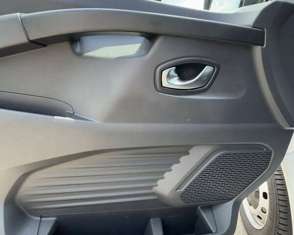 Рено Трафик, объемом двигателя 0 л и пробегом 149 тыс. км за 23500 $, фото 19 на Automoto.ua