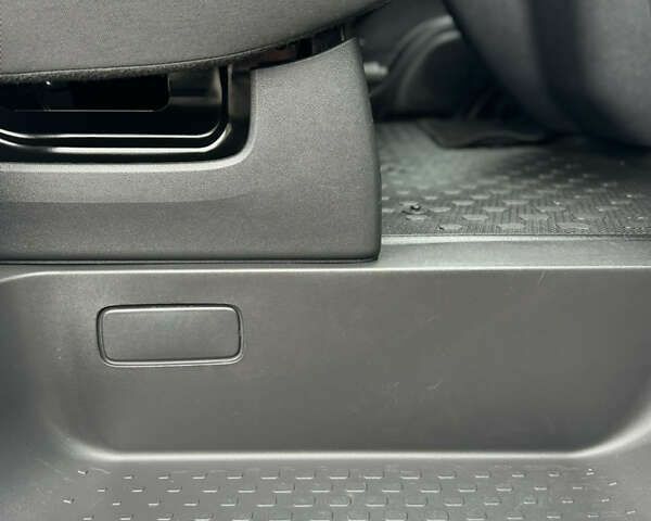 Рено Трафик, объемом двигателя 2 л и пробегом 250 тыс. км за 18500 $, фото 27 на Automoto.ua