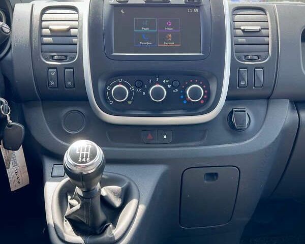 Рено Трафик, объемом двигателя 2 л и пробегом 179 тыс. км за 18200 $, фото 25 на Automoto.ua