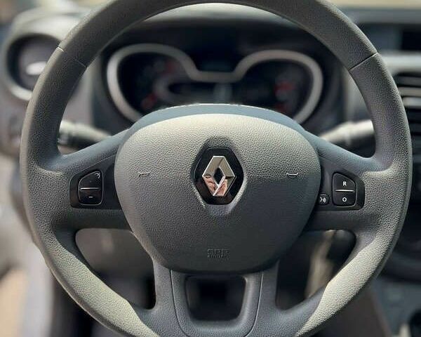 Рено Трафик, объемом двигателя 2 л и пробегом 179 тыс. км за 18200 $, фото 21 на Automoto.ua