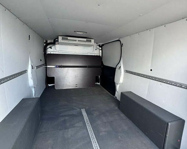 Рено Трафик, объемом двигателя 0 л и пробегом 242 тыс. км за 19900 $, фото 29 на Automoto.ua