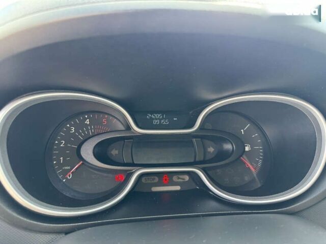 Рено Трафик, объемом двигателя 0 л и пробегом 242 тыс. км за 19900 $, фото 18 на Automoto.ua