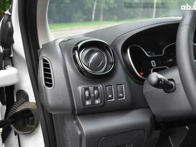 Рено Трафік, об'ємом двигуна 2 л та пробігом 250 тис. км за 17800 $, фото 29 на Automoto.ua