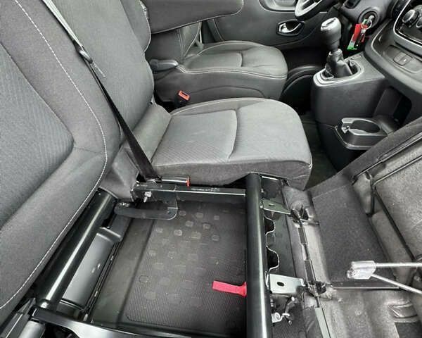 Рено Трафик, объемом двигателя 2 л и пробегом 187 тыс. км за 18500 $, фото 25 на Automoto.ua