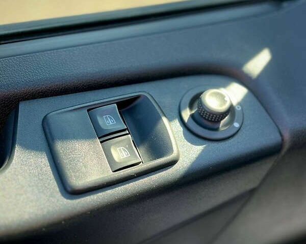 Рено Трафік, об'ємом двигуна 2 л та пробігом 186 тис. км за 17750 $, фото 17 на Automoto.ua