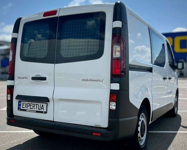 Рено Трафик, объемом двигателя 2 л и пробегом 179 тыс. км за 18200 $, фото 2 на Automoto.ua