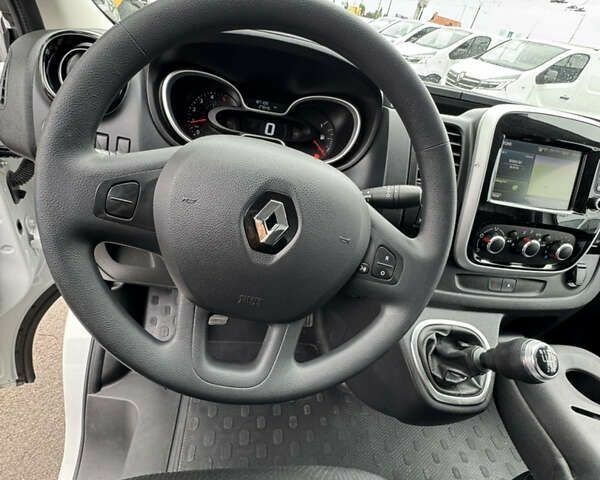 Рено Трафик, объемом двигателя 2 л и пробегом 187 тыс. км за 18500 $, фото 21 на Automoto.ua