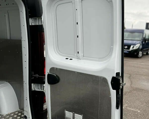 Рено Трафик, объемом двигателя 2 л и пробегом 250 тыс. км за 18500 $, фото 22 на Automoto.ua