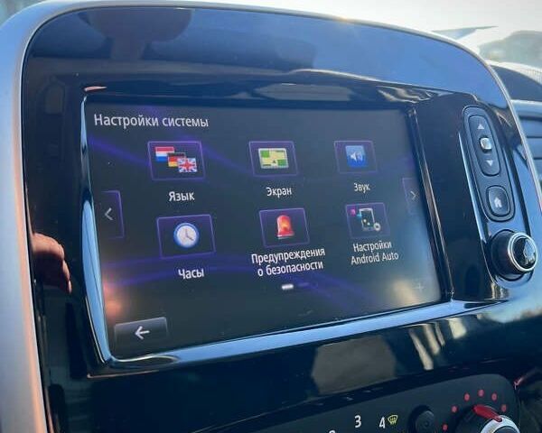 Рено Трафік, об'ємом двигуна 2 л та пробігом 186 тис. км за 17750 $, фото 27 на Automoto.ua