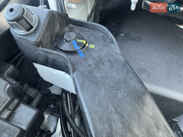 Рено Трафик, объемом двигателя 2 л и пробегом 117 тыс. км за 26999 $, фото 16 на Automoto.ua