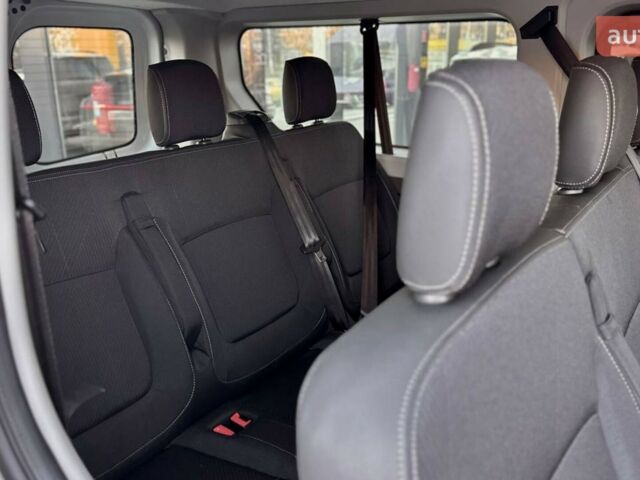 купити нове авто Рено Трафік 2025 року від офіційного дилера Моторкар Кропивницький Рено фото