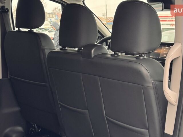 Рено Трафик, объемом двигателя 2 л и пробегом 0 тыс. км за 40317 $, фото 18 на Automoto.ua