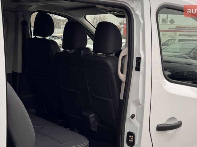 Рено Трафик, объемом двигателя 2 л и пробегом 0 тыс. км за 40317 $, фото 7 на Automoto.ua