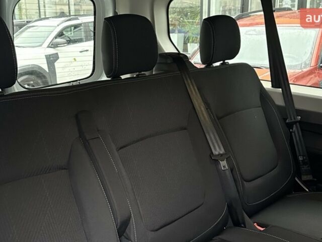Рено Трафік, об'ємом двигуна 2 л та пробігом 0 тис. км за 42449 $, фото 22 на Automoto.ua