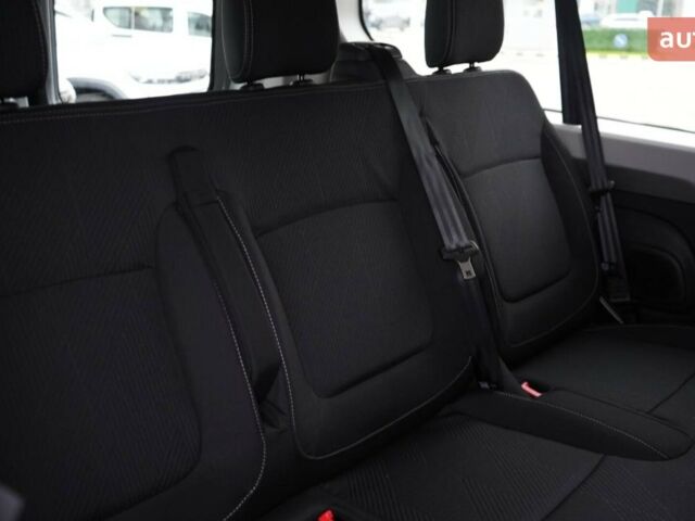 Рено Трафик, объемом двигателя 2 л и пробегом 0 тыс. км за 42551 $, фото 22 на Automoto.ua