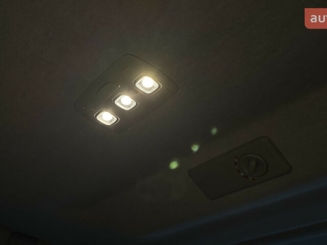 Рено Трафик, объемом двигателя 2 л и пробегом 0 тыс. км за 40327 $, фото 26 на Automoto.ua