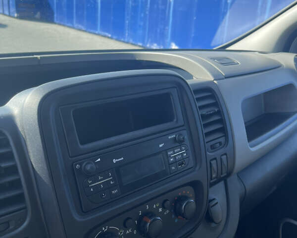 Рено Трафик, объемом двигателя 0 л и пробегом 1000 тыс. км за 15000 $, фото 31 на Automoto.ua