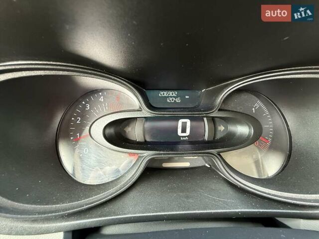 Рено Трафик, объемом двигателя 0 л и пробегом 206 тыс. км за 16500 $, фото 11 на Automoto.ua